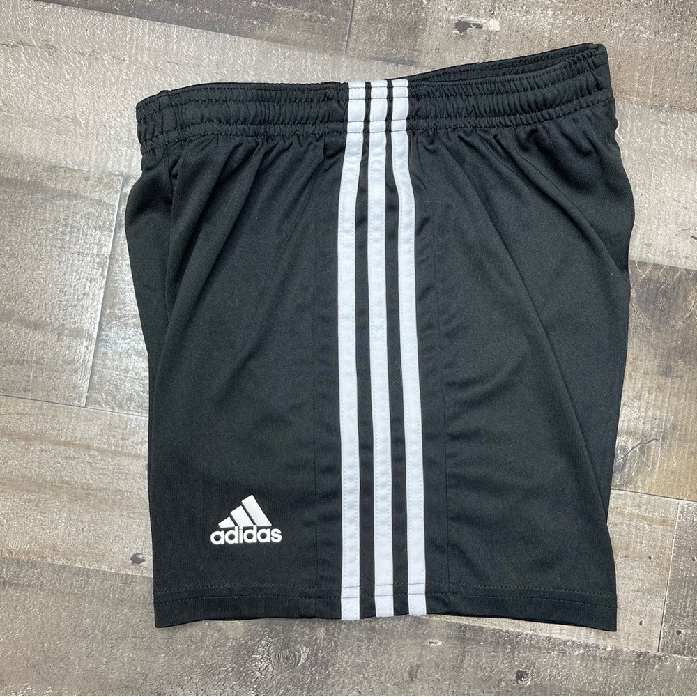 Adidas Active Shorts Boys size XS